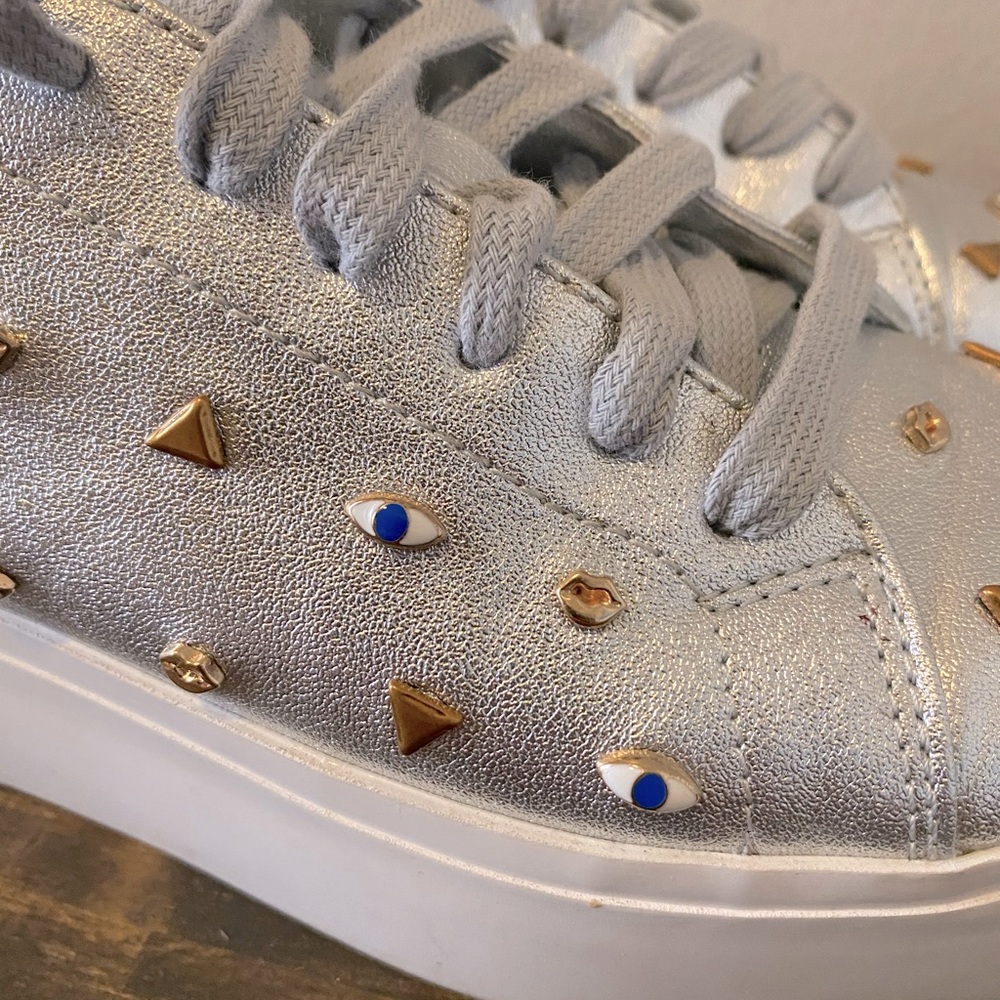 Katy Perry sneakers size 5.5